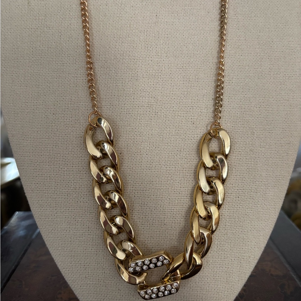 Necklace with Crystal Accents